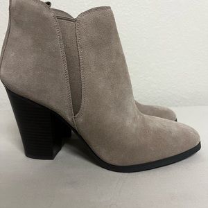 Michael Kors size 10 booties
